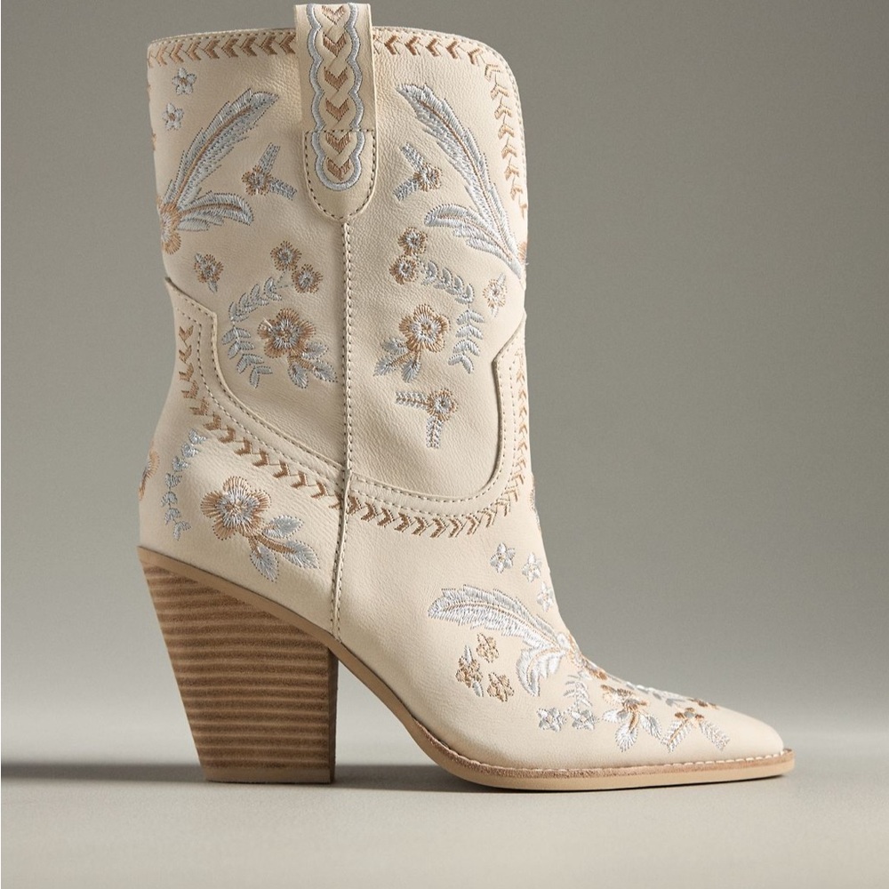 New in Box Dolce Vita Jessey Floral Western Boots